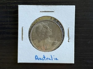 1966 Australia - 20 Cents Coin - ME2807 - Picture 1 of 3