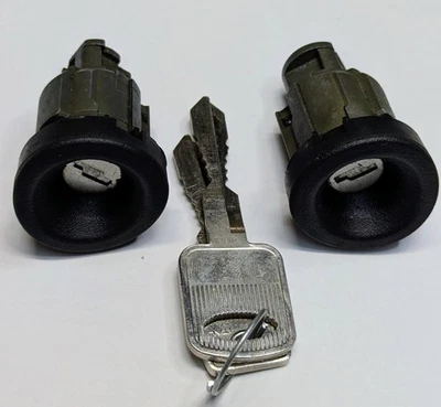 Juego de cilindros de cerradura de puerta OEM Ford Taurus 94-95 Mercury Sable 94-95 Foto 1 de 3