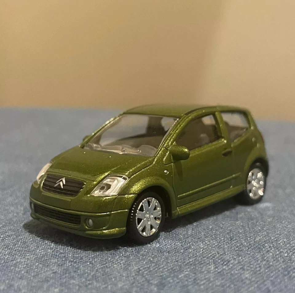 Modellino Norev Citroen C2 Verde Assenzio 1/55 3 Inches Citroën Eccellente Stato - Immagine 1 di 4