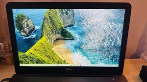 Dell Inspiron 17 5767 Laptop, i7 7500U, Full HD,SSD256gb, 8GB,4GB AMDM445, Win11 - Picture 1 of 11