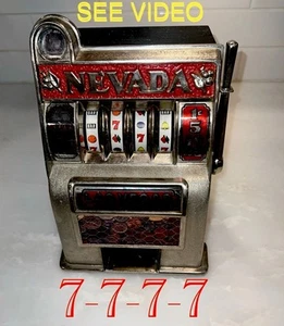 Vintage Metall Las Vegas Nevada Mini Spielautomat Spielzeug Glücksspiel Bank 11" siehe VIDEO - Bild 1 von 11