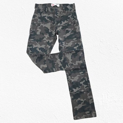Pantalones de mezclilla Levi’s 511 ajustados de camuflaje verde camuflaje para niños talla 16 regular Foto 1 de 4