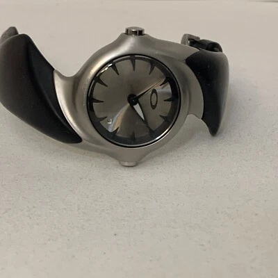 Oakley Crush 2.0 Watch Silver & Black ( New Battery) - Image 1 of 4