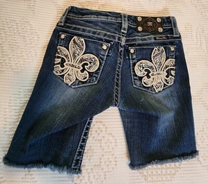 Girl's Miss Me Embellished Fleur De Lis Cut-off Dark Wash Shorts Size 12 - Picture 1 of 10