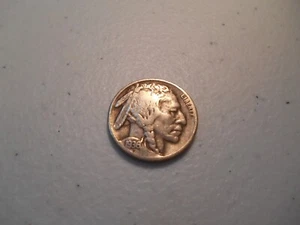 1936D Indian Head/Buffalo Nickel VF - Picture 1 of 2