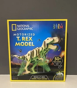 Dinosaur Model Kit Motorized T Rex w/Light Up Base National Geographic STEM New - Picture 1 of 3