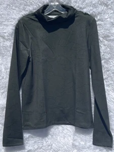 Neu mit Etikett Under Armour Damen Small Cold Weather Trichterausschnitt Shirt grün Langarm - Bild 1 von 10