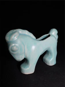 MCCOY GREEN STRETCH HORSE PLANTER - Picture 1 of 7