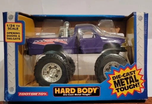 Camión Dodge Ram Tootsietoy 1997 carrocería dura 1/24 púrpura Foto 1 de 4
