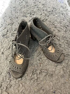 Cato  Womens Vinnie Booties Heels Pump Gray Zip Lace Up Cutouts Peep Toe Size 10 - Picture 1 of 6