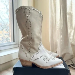 New Free People Joelton Studded Western Boots Cowboy Mid Cream Suede US 7.5 - Picture 1 of 11