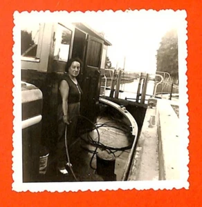 BATELLERIE / PHOTO / LA VIE SUR LA PÉNICHE " RAYMOND " - Picture 1 of 1