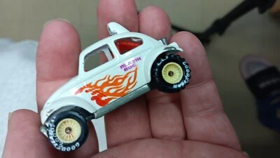 Vintage Hot Wheels Trailbusters Volkswagen Baja Bug Mattell, Inc Bug 1983 White - Image 1 of 4
