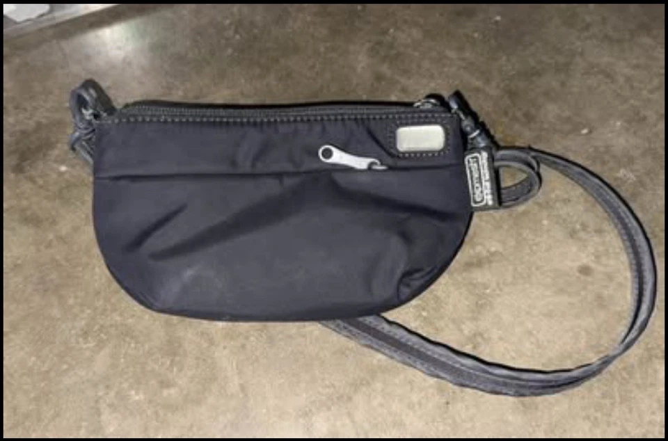 Pacsafe ® противоугонная 3-в-1 сумка, дорожная сумка - Изображение 1 из 1