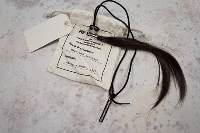 Collar de bloqueo de pelo negro usado Maison Martin Margiela para H&M REEDICIÓN RARO Foto 1 de 4