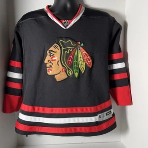 Chicago Black Hawks Reebok Jersey Youth L XL Black #19 TOEWS Black NHL 20x29 - Picture 1 of 21