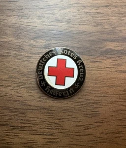 Original WWII German Red Cross DRK Enamel Badge WW2 Helferin Membership Pin Mint - Picture 1 of 2