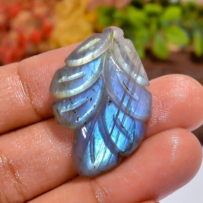 Natural Labradorite Leaf Shape Carved Loose Gemstone 31 Ct. 33X22X5 mm - image 1 of 4