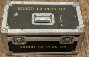 Barco HB TLD+ Fixed Focus (1.2):1 DLP Projection SXGA+ Lens And Flight Case - Picture 1 of 8