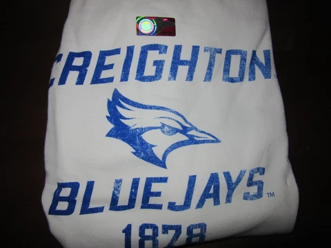 Creighton Bluejays Crew Pullover Sweatshirt White Blue Size Medium Cover