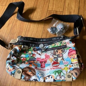 Lesportsac x Tokidoki Schultertasche Umhängetasche Figur Anhänger unbenutzt - Bild 1 von 6