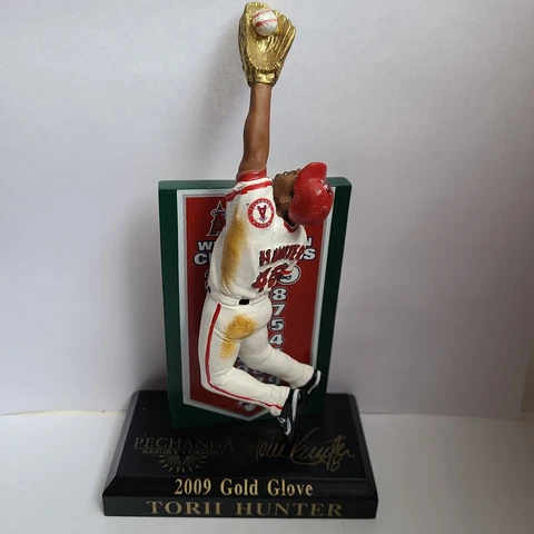 Torii Hunter 2009 Rawlings Gold Glove Figurine Angels Baseball SGA Cover