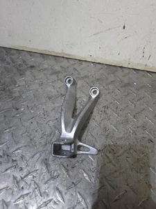 2001-2003 suzuki gsxr 600 750 Left side oem passenger rearset Bracket - Picture 1 of 8