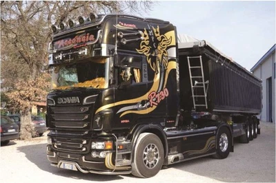 Italeri 1:24 Scania R730 V8 Topline Imperial Modellbausatz für Lkw-Fans - Bild 1 von 4