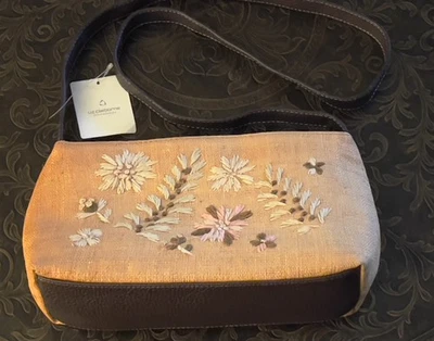 Vtg Liz Claiborne Cottagecore Rafia Boho Embroidered Floral Crossbody Bag Purse - Image 1 of 4