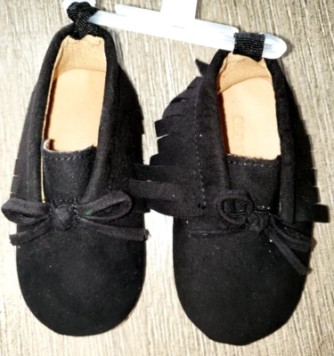 ZAPATOS MOCASINES BEBÉS NIÑOS NUEVOS negros talla 6/12 meses ¡RIBETE DE FLECOS LINDOS! Foto 1 de 2