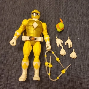 Figura suelta amarilla Power Rangers Lightning Collection Morphed Miguel Ángel TMNT - Imagen 1 de 2