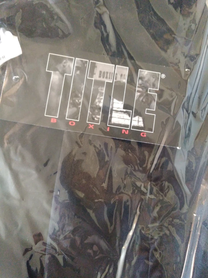 Bata de Boxeo Título Negra Nueva, Paquete Grande  Foto 1 de 2