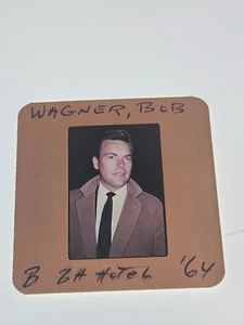 ROBERT WAGNER ACTOR PHOTO 35MM FILM SLIDE - Picture 1 of 6