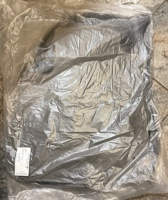 2016-2024 GENUINE OEM Chevrolet Malibu Floor 4PCS Mats Set 84753129 GRAY Color - Image 1 of 4