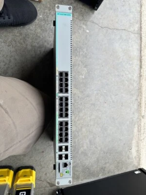 Allied Telesis Managed Gigabit Ethernet Switch GS970M/28 - Image 1 of 4