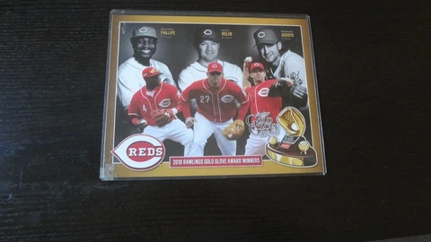 8 X 10 CARD 2010 RAWLINGS CINCINNATI REDS GOLD GLOVE AWARD WINNERS Cover