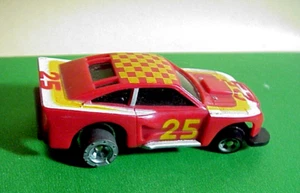 SLOT CAR TCR scala HO 1977 IDEALE con parte superiore a scacchiera - Foto 1 di 7