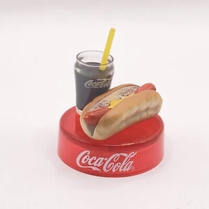 Figura Oldies Coca-Cola Graffiti Glass & Hotdog en forma de campana Kaiyodo 2003 Japón - Imagen 1 de 10