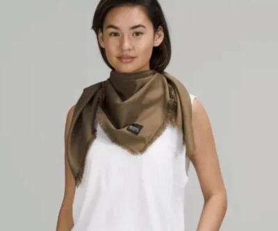 Lululemon Wool-Blend Square Artifact Brown Silk Wool New 36x36 - Image 1 of 4