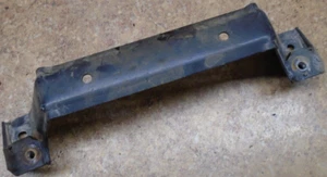 2008 China Xingyue XY150T-7 150 CC Pathfinder Body Seat Mount Bracket Support 08 - Foto 1 di 1