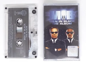 VARIOUS - "MEN IN BLACK (THE ALBUM)" - Soundtrack (OST) -  Audio Cassette [1996] - Picture 1 of 5