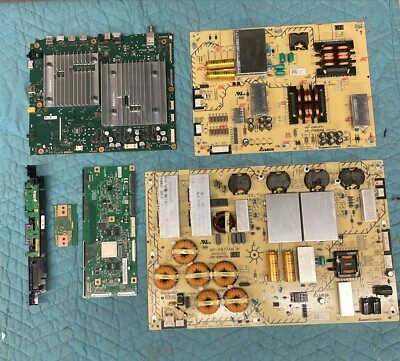 полный набор печатных плат от нового телевизора Sony XR83A80L со сломанным экраном - Изображение 1 из 4