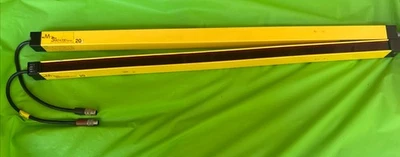 Pair STI Micro Safe MCF 4700 Series Light Curtains 27”  Transmitter & receiver - Image 1 of 4