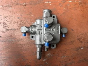 TUG 660-4-0010-6 VALVE CONTROL (Directional) - Picture 1 of 5