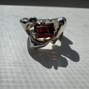 Tabi Dsgn Liquid Metal Ring Garnet with box - Picture 1 of 9