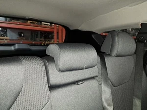 Rear Headrest 2019 Santa Fe Sku#4214865 - Bild 1 von 6