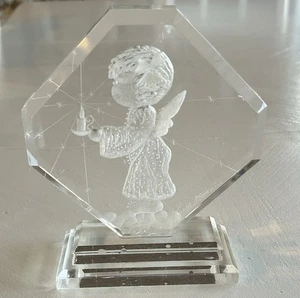 Escultura 3D grabada vela ángel arte acrílico Lucite firmada de colección  - Imagen 1 de 5