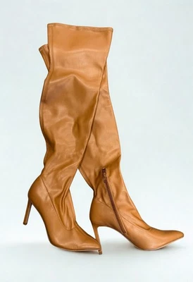 Bota Kami Punta Sobre la Rodilla Talla 8 Colección Nordstrom - Tostada Foto 1 de 2