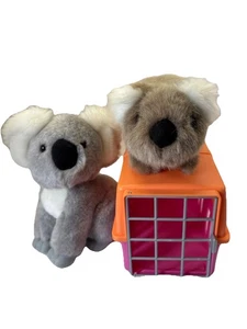 Lote de 3 peluches American Girl Kira’s Wildlife Rescure Koala Wombat Carrier  - Imagen 1 de 11