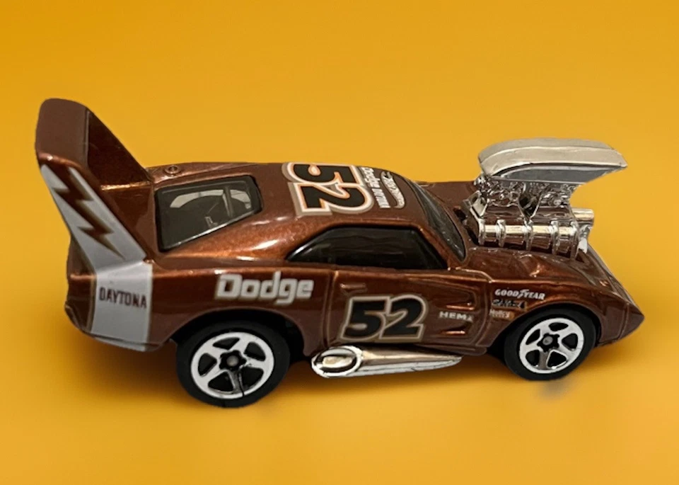 Dodge Charger Toy Car #042 Hot Wheels 2003 primeras ediciones dorado 30/42 1970 Foto 1 de 2